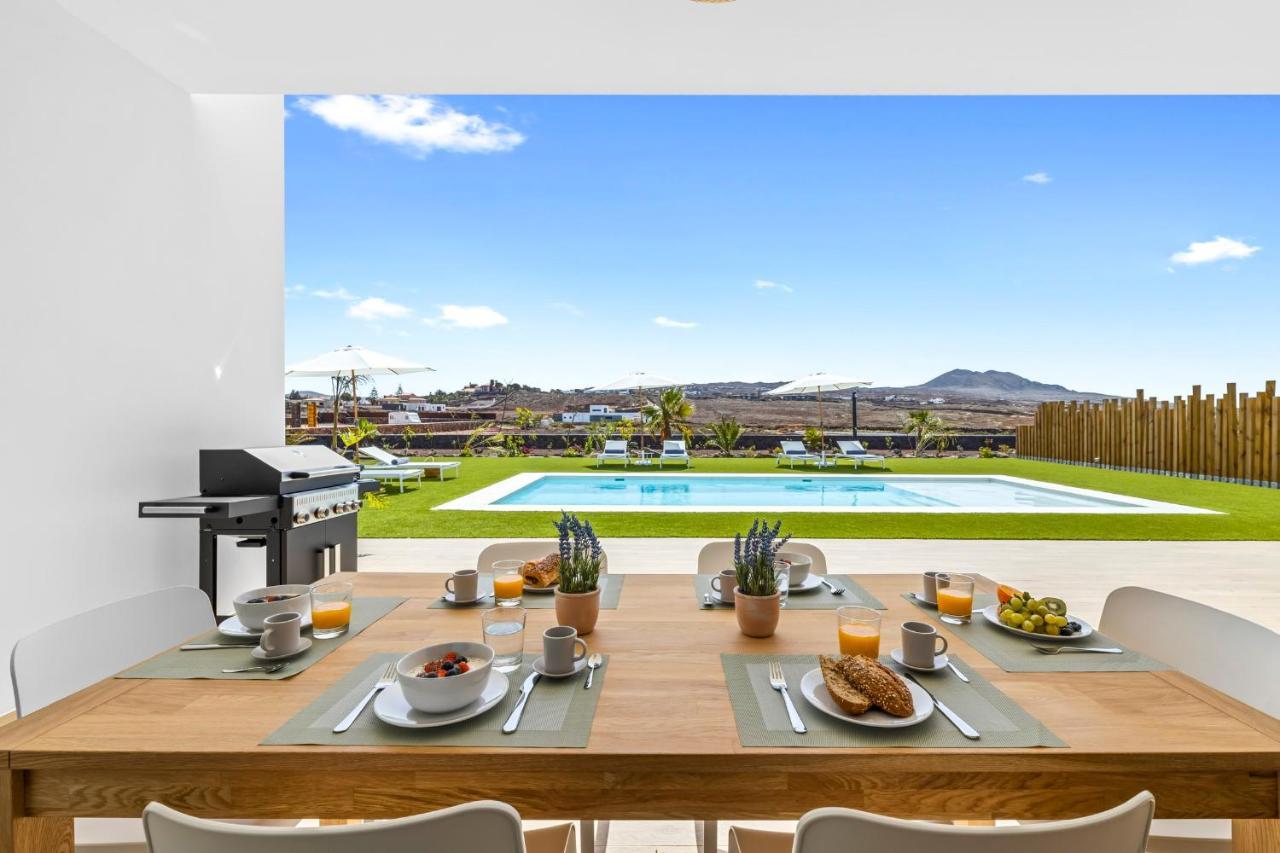 Villa Ayala Villaverde  Eksteriør billede