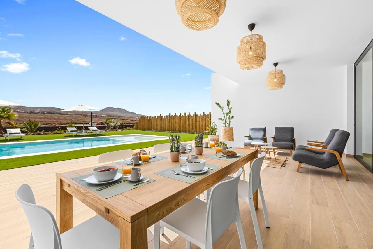 Villa Ayala Villaverde  Eksteriør billede