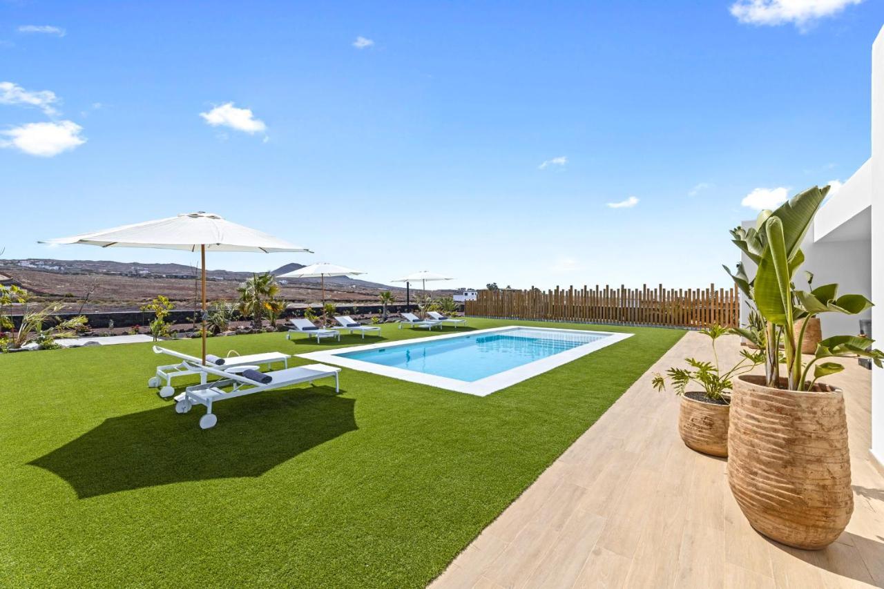 Villa Ayala Villaverde  Eksteriør billede